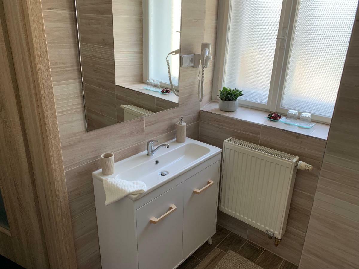 Apartman Alesta Bruntál المظهر الخارجي الصورة